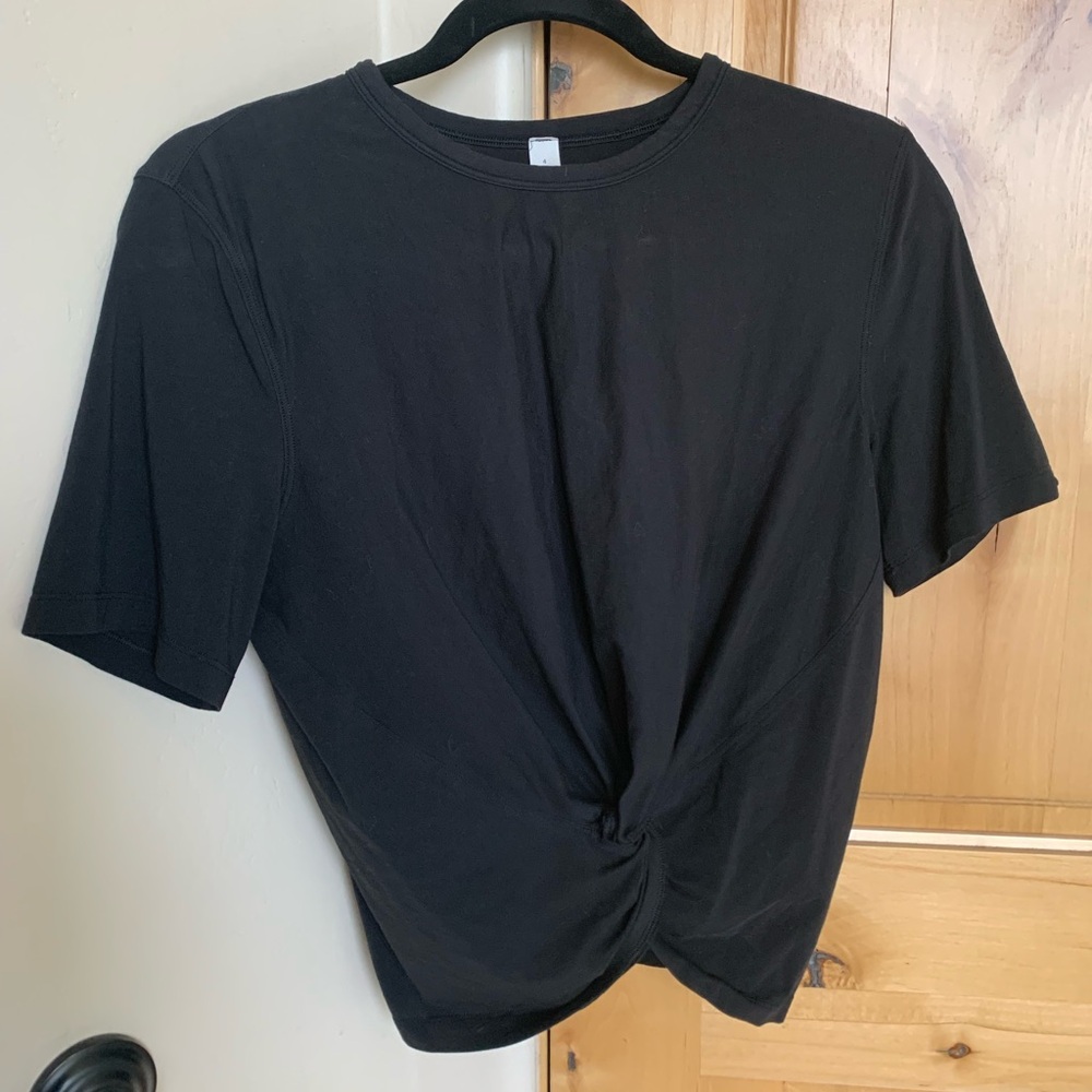 Lululemon Black Twist Front cropped T-Shirt 4